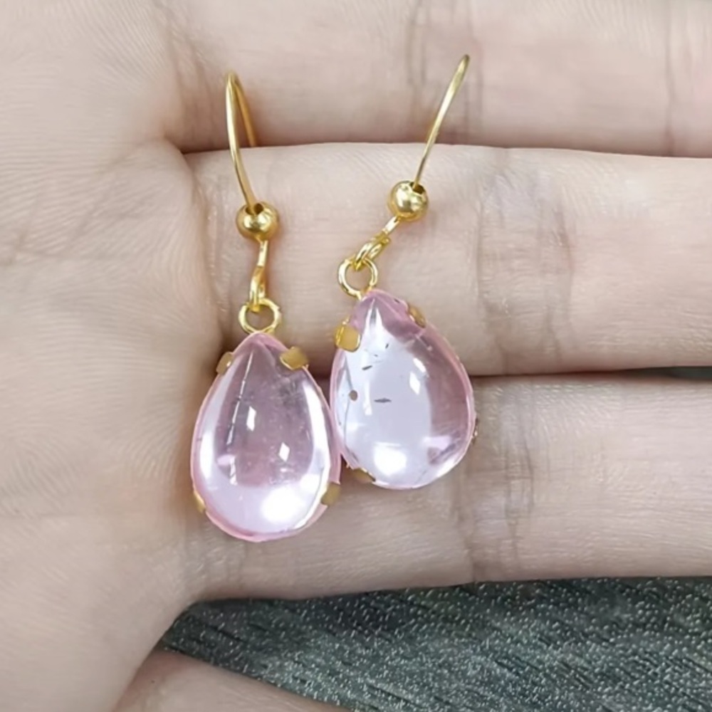 Pink Waterdrop Dangle Earrings. New.